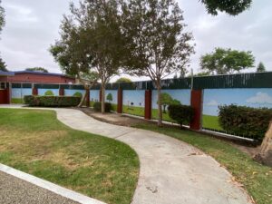 custom mesh fence banner designs for schools in los angeles, ca